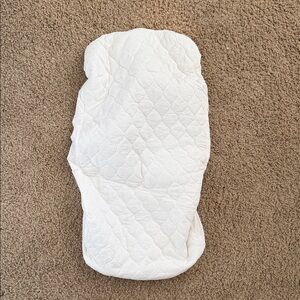 Amazon White Bassinet Quilted Mattress Cover